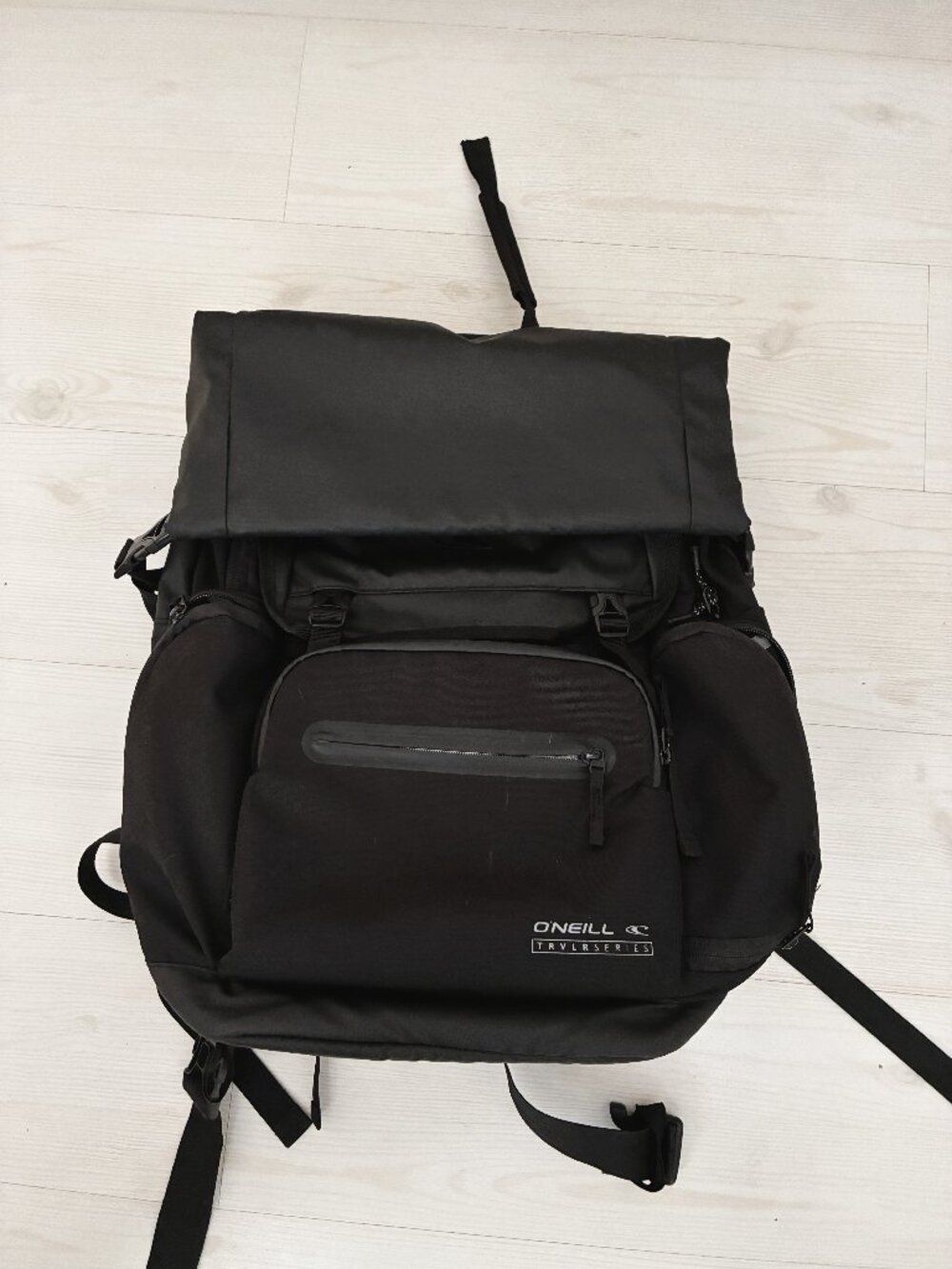 The O'Neill Odyssey TRVLR 37L Backpack (20" x 12" x 9")